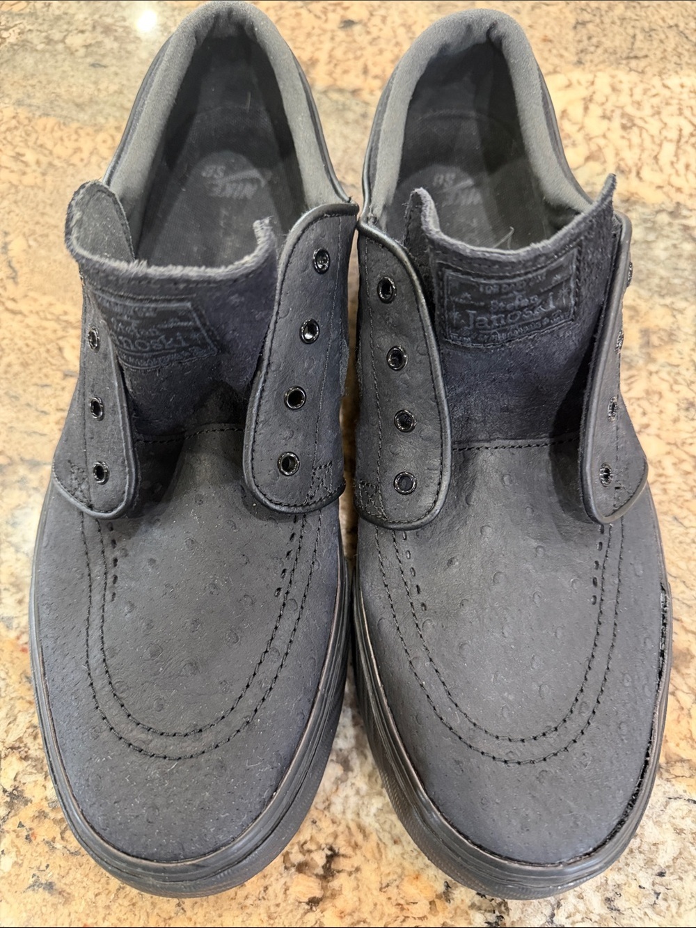 Nike Men's Slip-On Loafers in Dark Gray